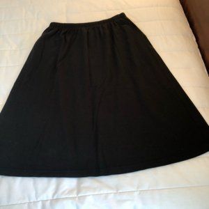 Women's Lands' End Black Skirt